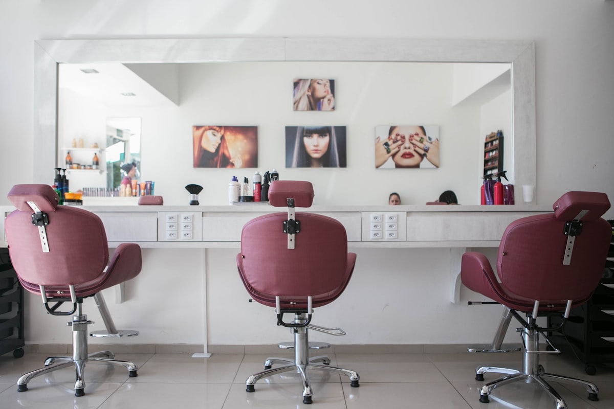Salon beauty station